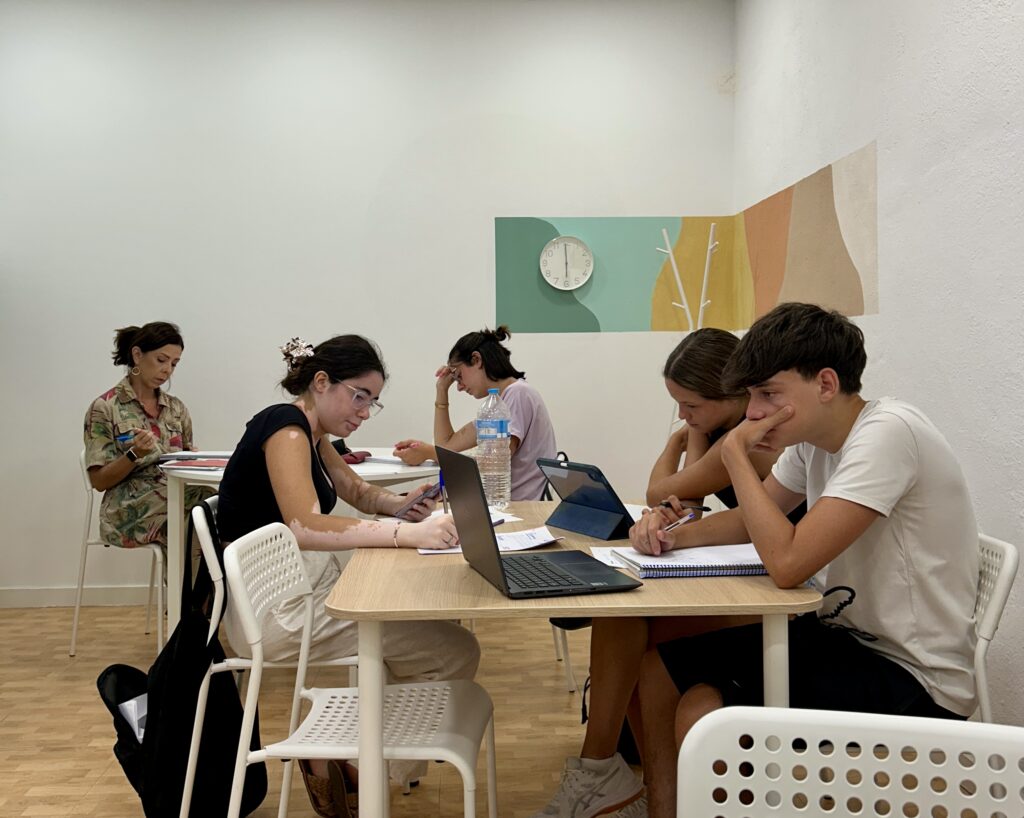 inglés_aptis_mijas_brainarama